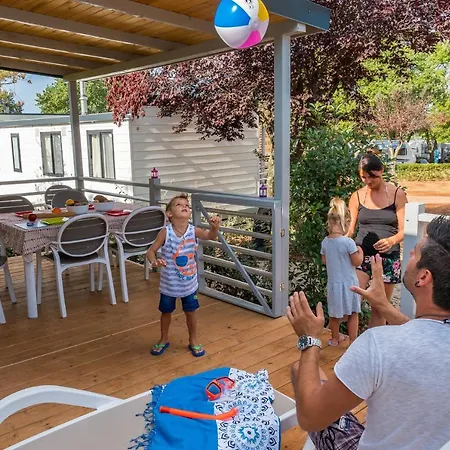 Mobil Homes Lanterna Vacanceselect Üdülőpark Poreč